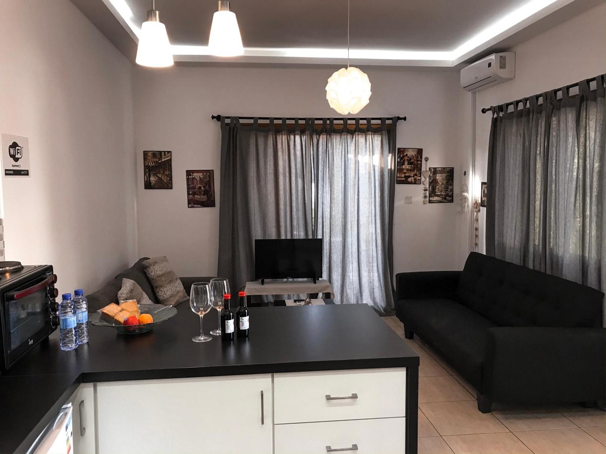 Charalambous Apartment Paphos Room photo
